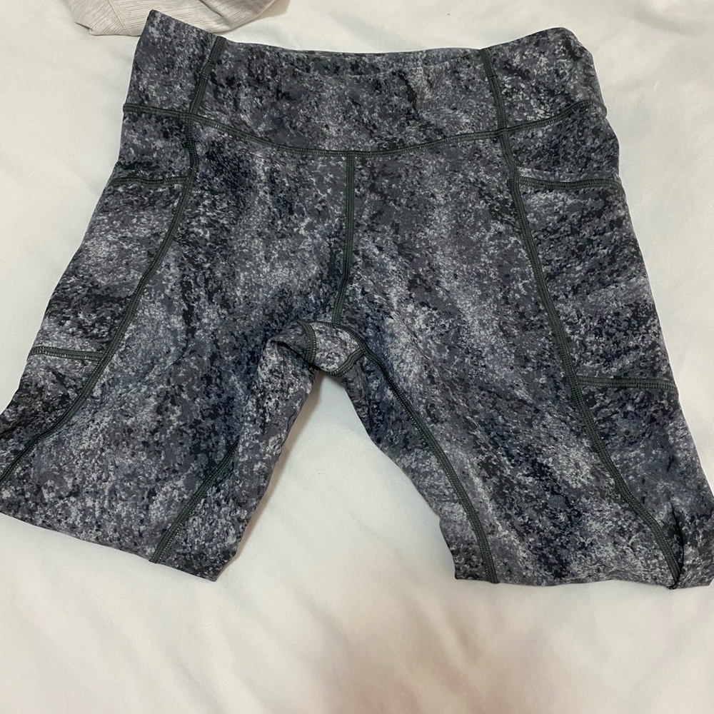 Lulu lemon leggings size 8